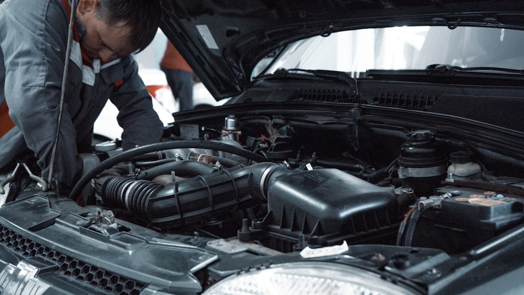 Manutenção física versus limpeza química: quando cada procedimento é necessário
