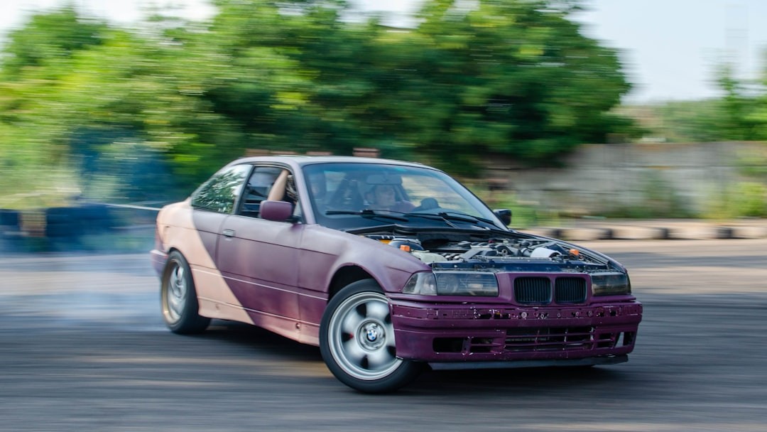 O que é motor interferente e por que a ruptura destrói o motor
